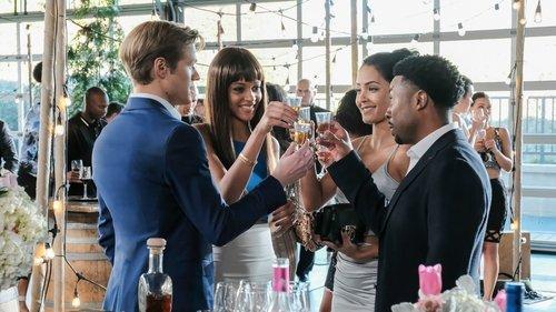 MacGyver Season 2 Episode 16 - Hammock + Balcony