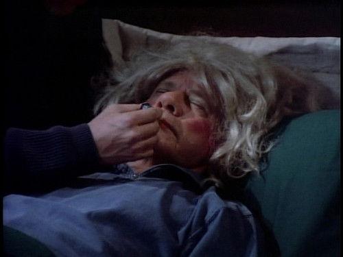 Wings Season 5 Episode 20 - Boys Will Be Girls