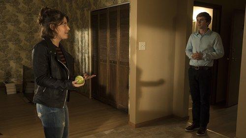 undefined Season 1 Episode 8 - Apple