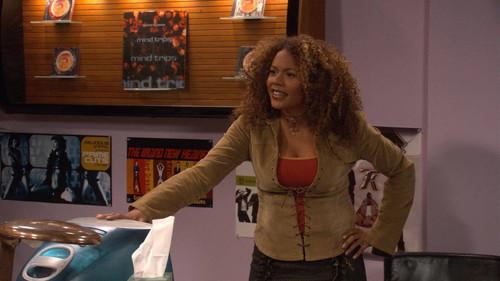 Half & Half Season 1 Episode 13 - The Big Condom-nation Episode