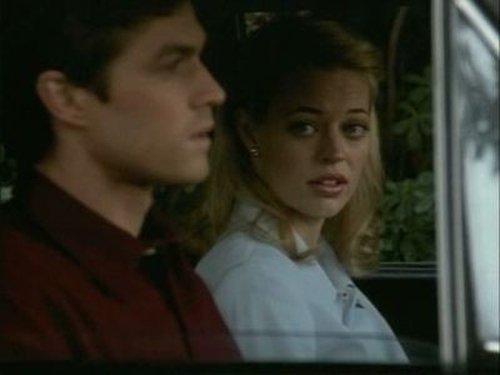 Dark Skies Season 1 Episode 17 - To Prey in Darkness