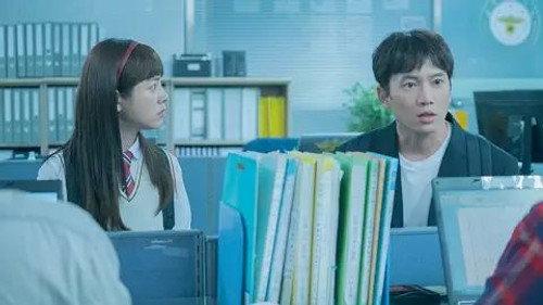 Familiar Wife Season 1 Episode 1 - Episode 1