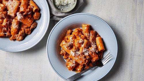 America's Test Kitchen Season 25 Episode 18 - Decadent Pasta Dishes