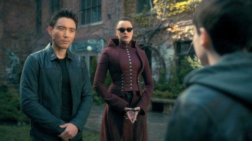 The Umbrella Academy Season 3 Episode 3 - Pocket Full of Lightning