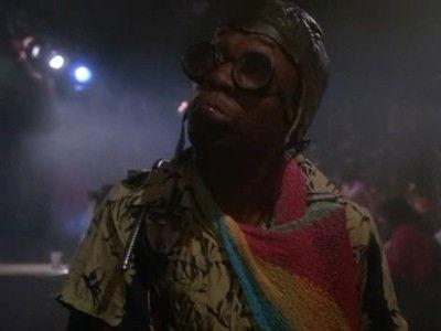 Miami Vice Season 1 Episode 18 - Made for Each Other