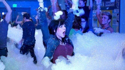 Awkward. Season 5 Episode 1 - Prank Amateurs