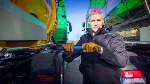 Lady Truckers Season 2 Episode 9 - Episode 9