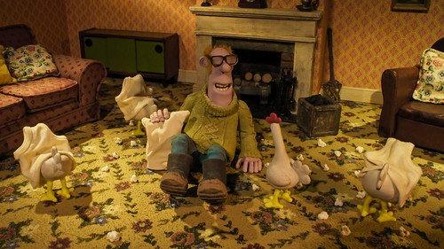 Shaun the Sheep Season 6 Episode 19 - Poultrygeist