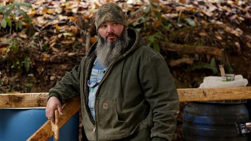 Moonshiners Season 9 Episode 14 - Hemp Shine