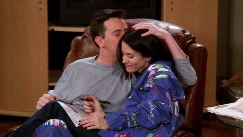 Friends Season 5 Episode 16 - The One with the Cop
