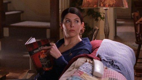 Gilmore Girls Season 2 Episode 18 - Back in the Saddle Again