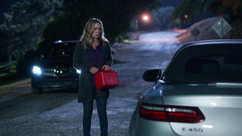Dead to Me Season 2 Episode 5 - The Price You Pay