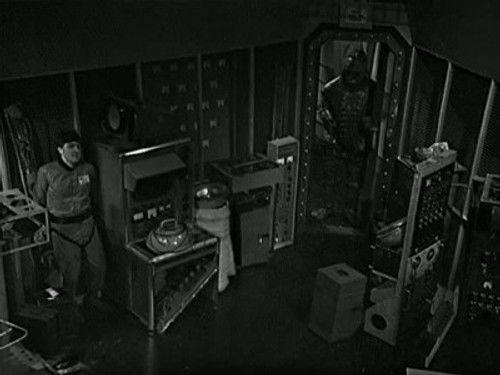 Doctor Who Season 6 Episode 24 - The Seeds of Death (2)