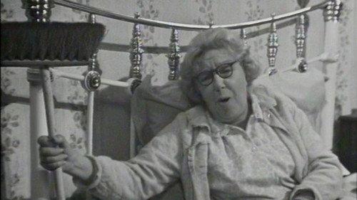 On the Buses Season 2 Episode 1 - Family Flu