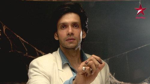 Ek Hasina Thi Season 3 Episode 2 - Dev Buys Nitya's House