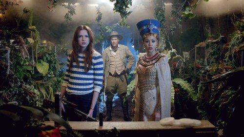 Doctor Who Season 7 Episode 2 - Dinosaurs on a Spaceship