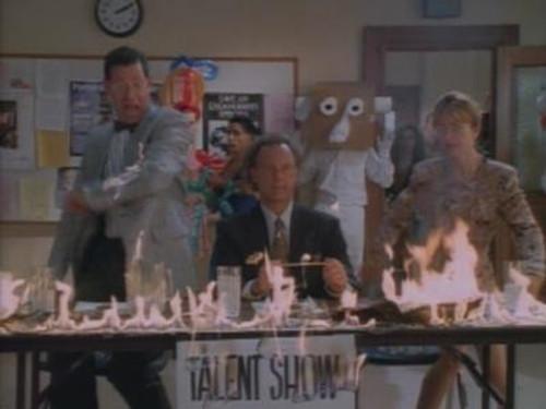 Weird Science Season 2 Episode 7 - Magic for Beginners