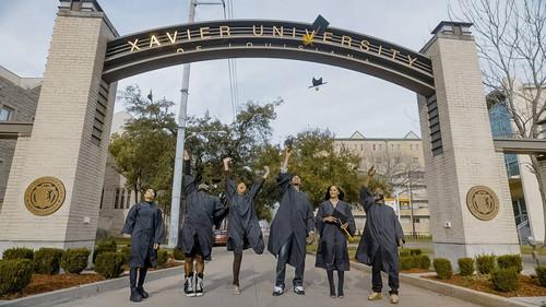 College Hill: Celebrity Edition Season 3 Episode 8 - Caps Off