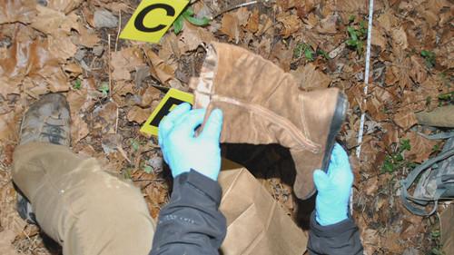 Murder Under the Friday Night Lights Season 2 Episode 4 - When Danger is No Stranger