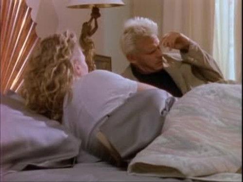 The Hitchhiker Season 3 Episode 8 - 3615 Code-Liz