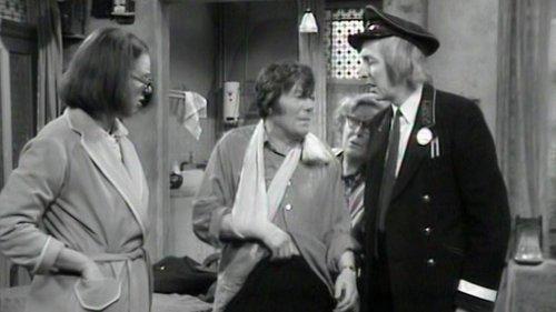 On the Buses Season 4 Episode 12 - The Injury