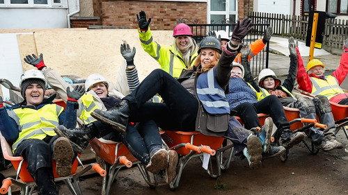 DIY SOS Season 33 Episode 1 - Independence for Isla