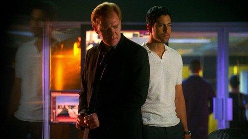 CSI: Miami Season 4 Episode 25 - One Of Our Own
