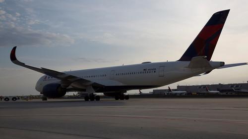 To Catch a Smuggler Season 5 Episode 1 - Boatloads of Coke