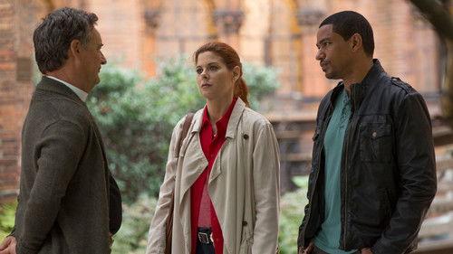 The Mysteries of Laura Season 1 Episode 9 - The Mystery of the Dysfunctional Dynasty