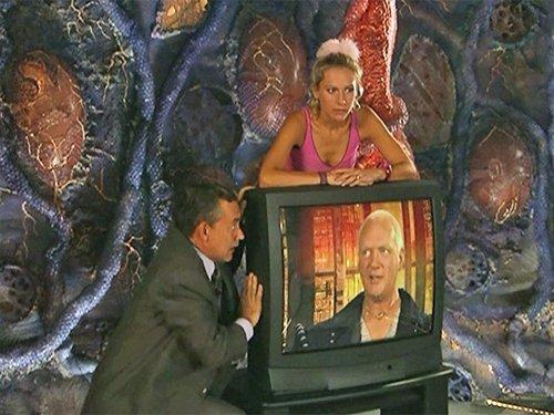 undefined Season 4 Episode 17 - Dutch Treat