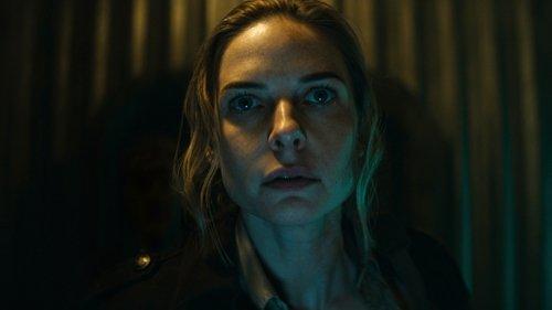 Silo Season 1 Episode 10 - Outside