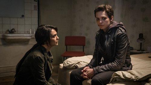 Counterpart Season 1 Episode 4 - Both Sides Now