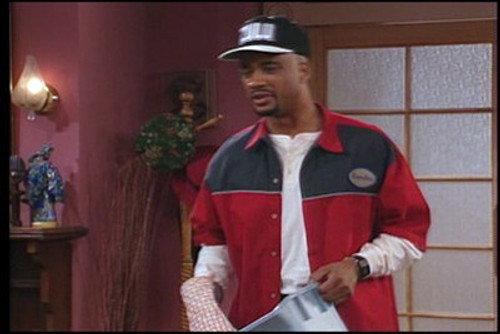 Living Single Season 1 Episode 22 - Who's the Boss?