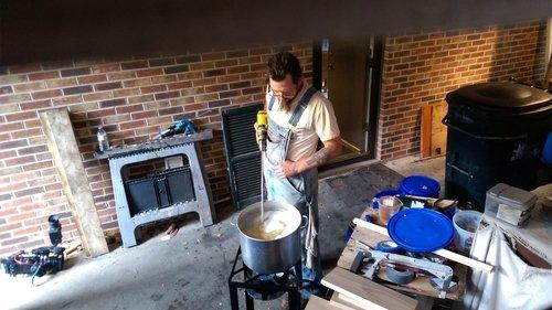 Moonshiners Season 5 Episode 12 - Cherry Bounce