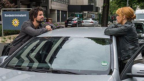 Einstein Season 1 Episode 10 - E.M.P.