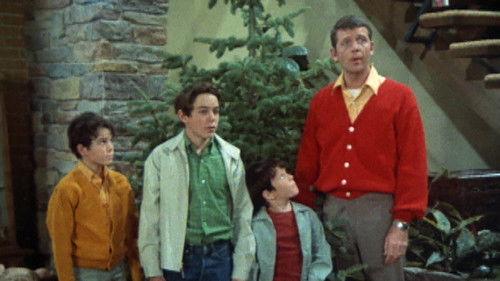 The Brady Bunch Season 1 Episode 12 - The Voice of Christmas