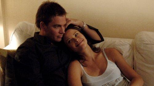 NCIS Season 4 Episode 10 - Smoked