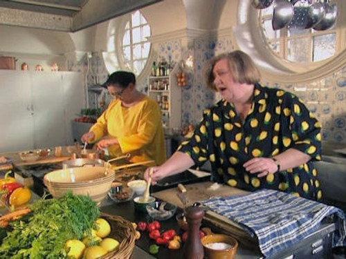 Two Fat Ladies Season 2 Episode 1 - A Cocktail Party