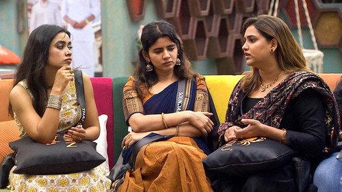 Bigg Boss Season 8 Episode 3 - Day 2: Swap Your Teammate!