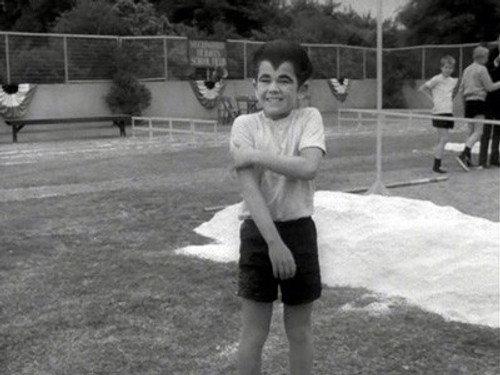 The Munsters Season 2 Episode 5 - Herman, Coach of the Year