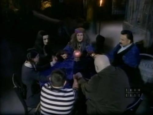 The New Addams Family Season 2 Episode 4 - Granny, the Happy Medium