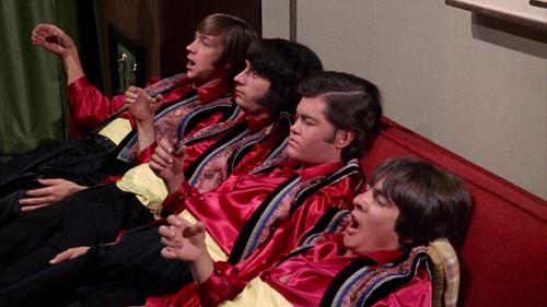 The Monkees Season 2 Episode 25 - Monkees Blow Their Minds