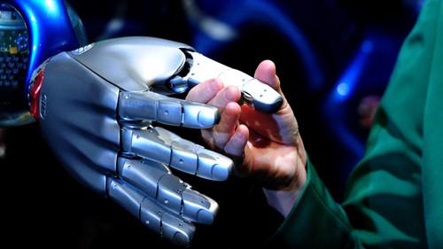 Click Season 12 Episode 18 - 30/04/2011