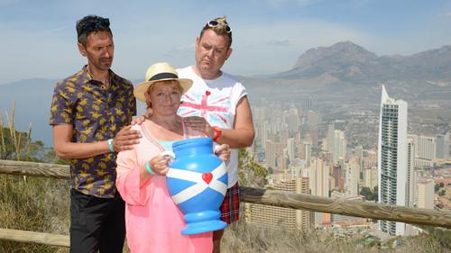 Benidorm Season 8 Episode 1 - Episode 1
