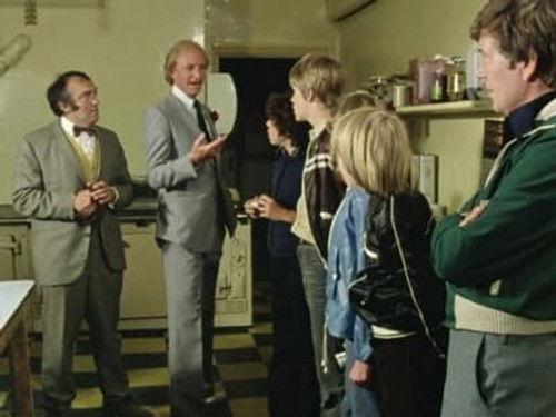 The Famous Five Season 2 Episode 2 - Five Get into Trouble - Conspiracies (2)