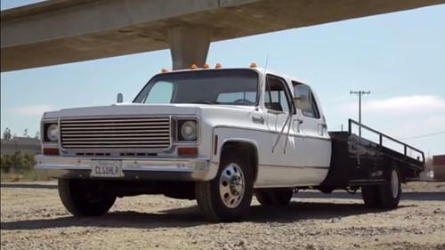 Hot Rod Garage Season 1 Episode 3 - Easy Big-Block Chevy Power Upgrades Plus Sheet Metal Beadrolling Tips