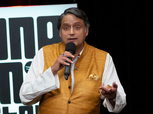 Background image for Shashi Tharoor ft. Kunal Kamra