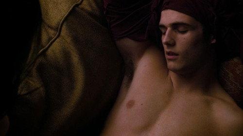 Awkward. Season 2 Episode 1 - Resolutions