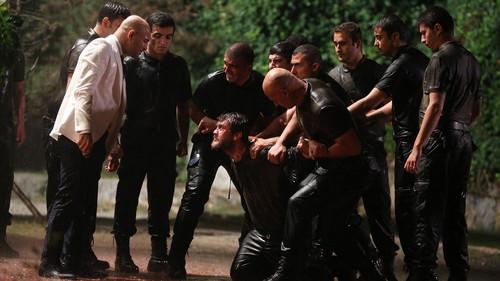 The Pit Season 2 Episode 1 - Episode 34