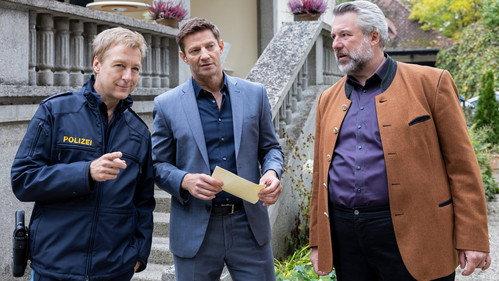 Die Rosenheim-Cops Season 22 Episode 22 - Schretzmayer is back